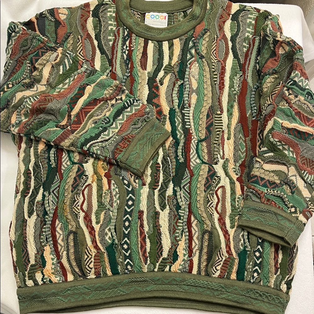 COOGI Men's Green and Brown Crewneck Sweater